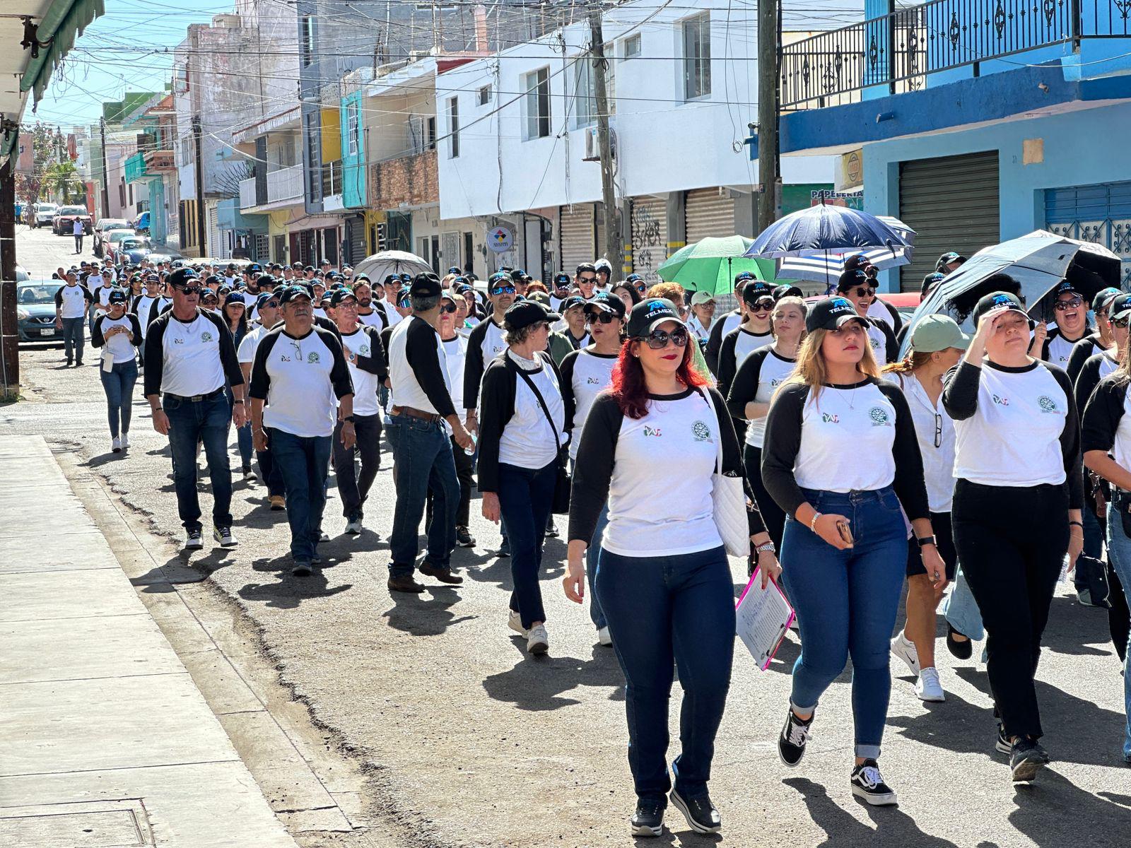 $!Realizan telefonistas en Mazatlán desfile para conmemorar el Día del Trabajo