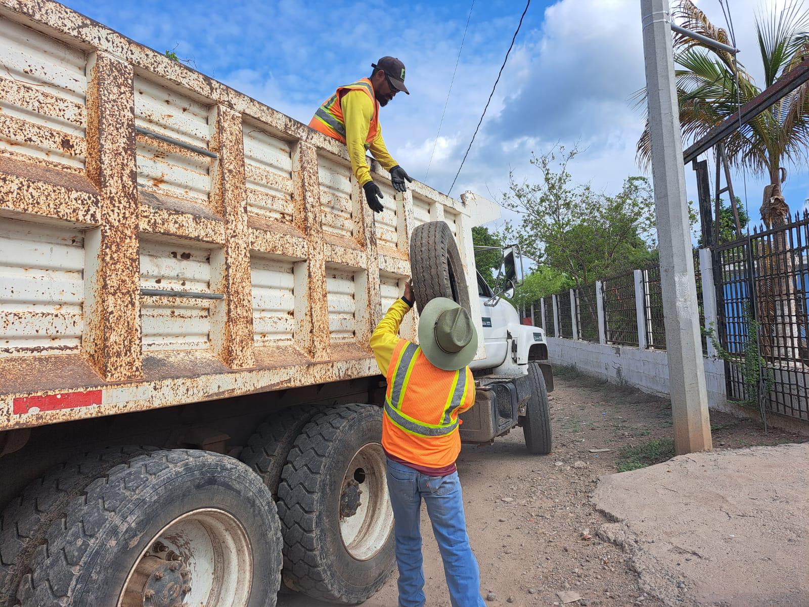 $!Se realiza jornada de descacharrización en la colonia 21 de Marzo, en Culiacán