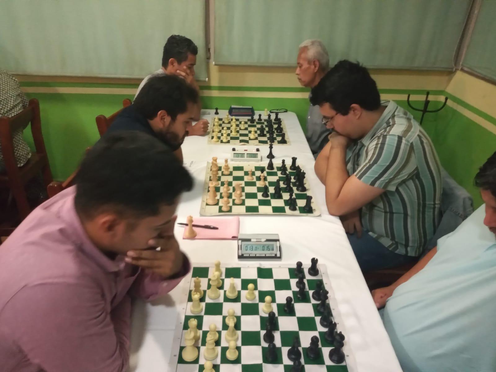 $!Celebran Torneo de Ajedrez ‘Entre Amigos Arnie García’