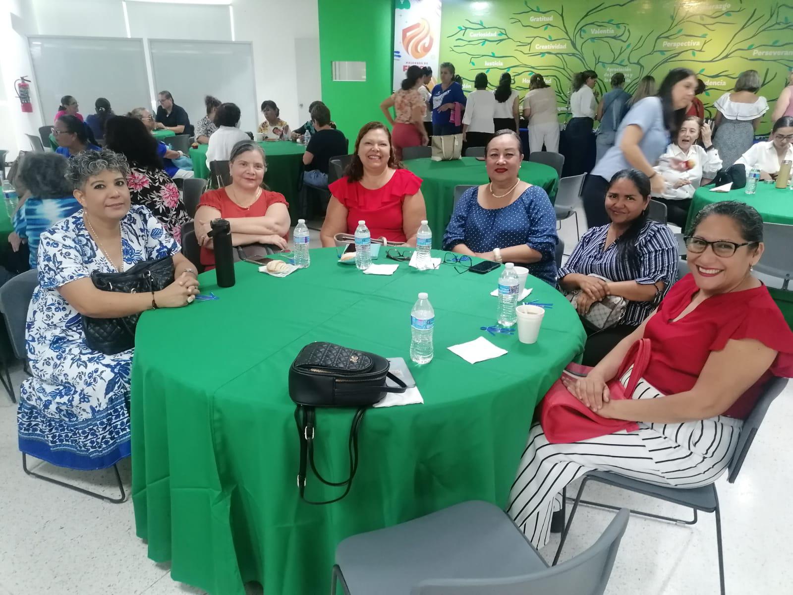 $!Animadoras de las Unidades de las Parroquias Divino Redentor y San Juan Apóstol, así como de Unidad Arca Continental estuvieron presentes.