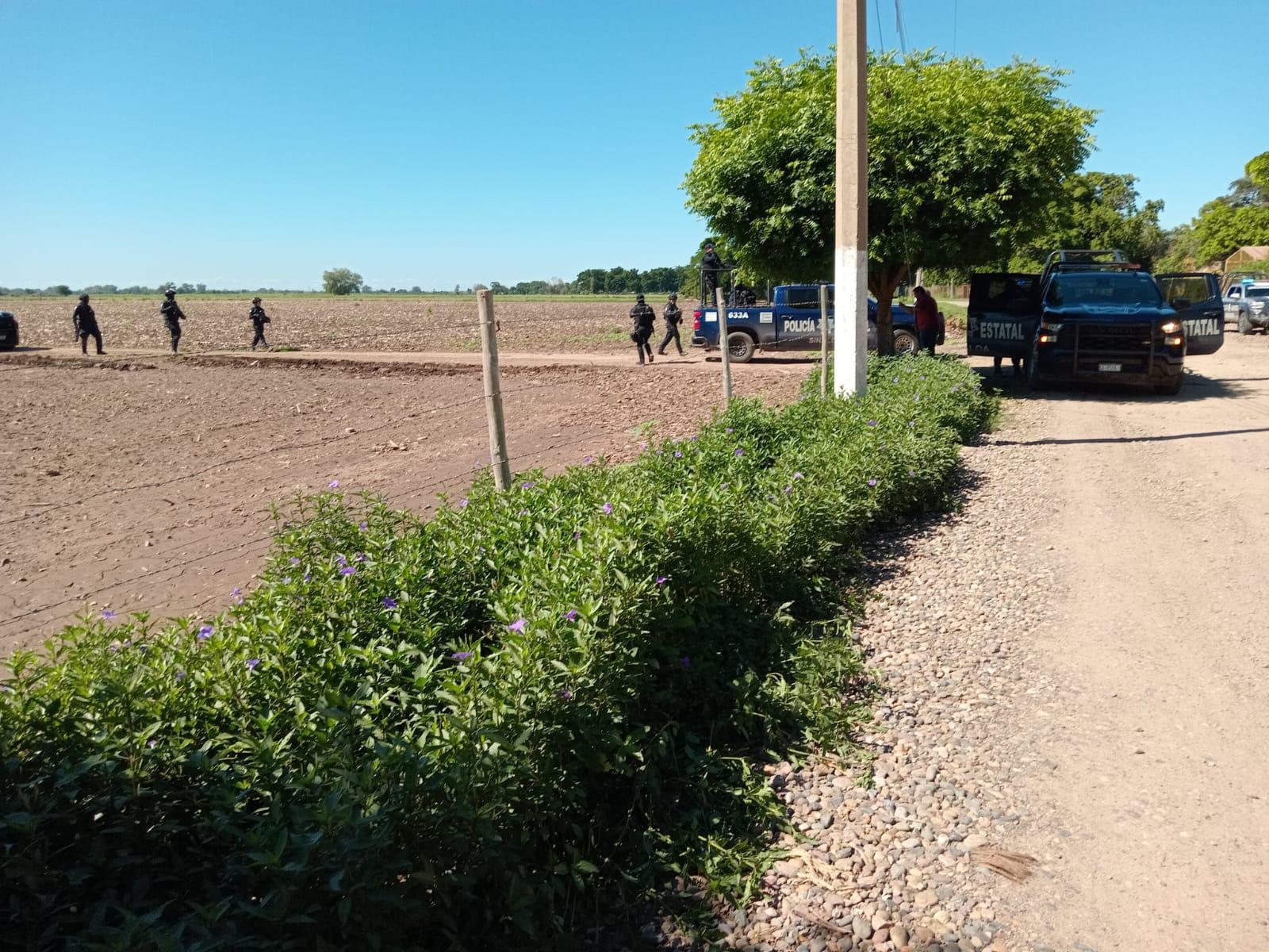 $!Se enfrentan a balazos policías de Navolato y civiles en varios puntos de Lo de Sauceda