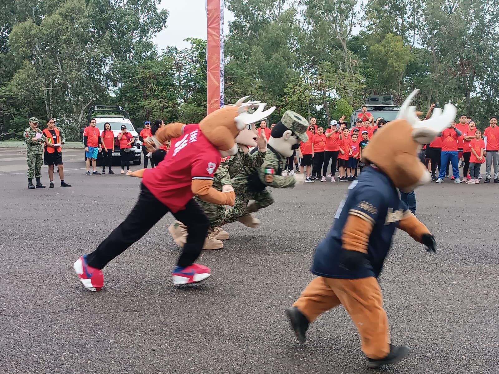 $!Celebran militares la segunda Carrera Deportiva contra la Violencia de Género