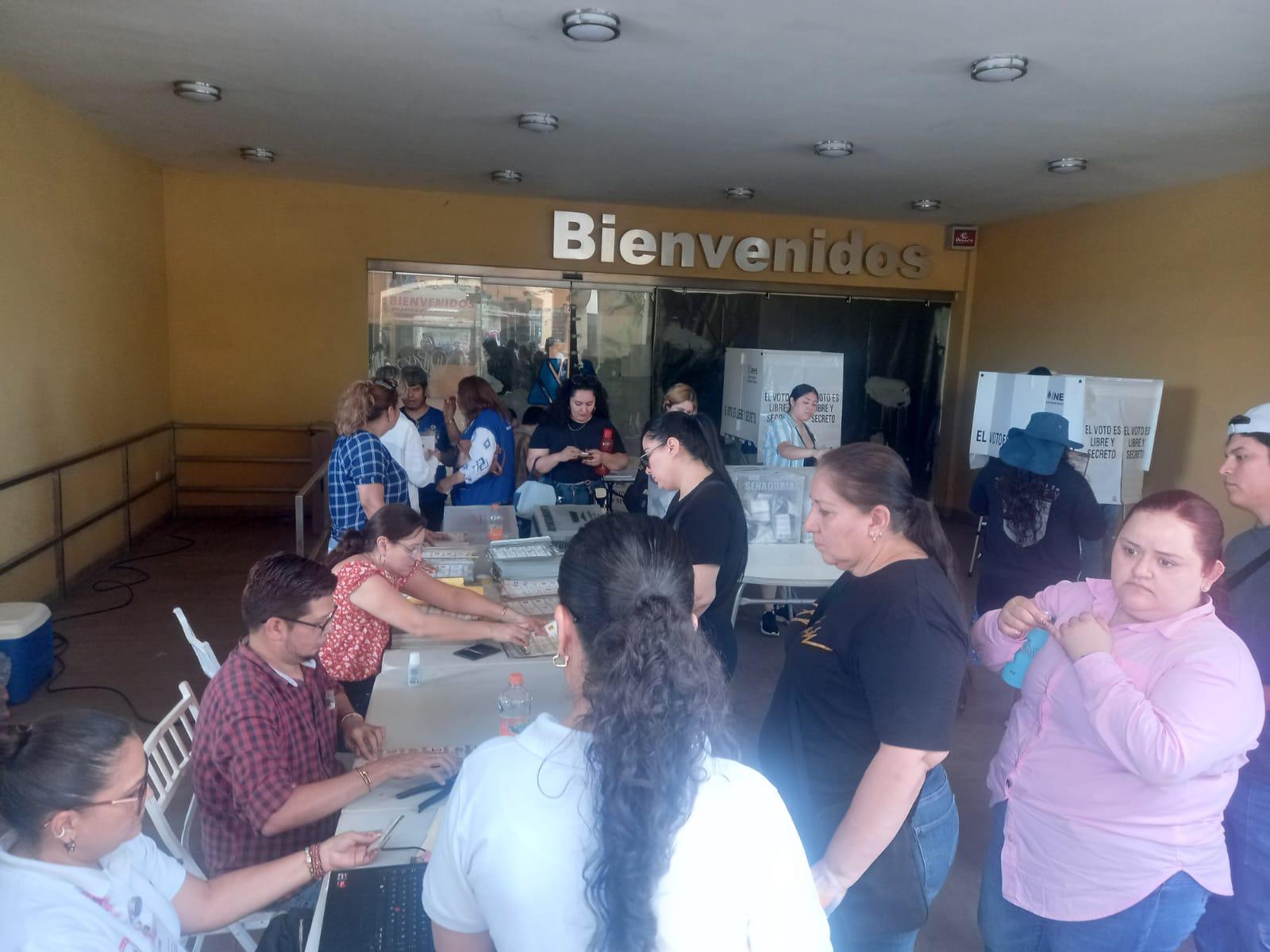 $!Menos de una decena de funcionarios para atender a mil votantes, en casilla especial de Culiacán