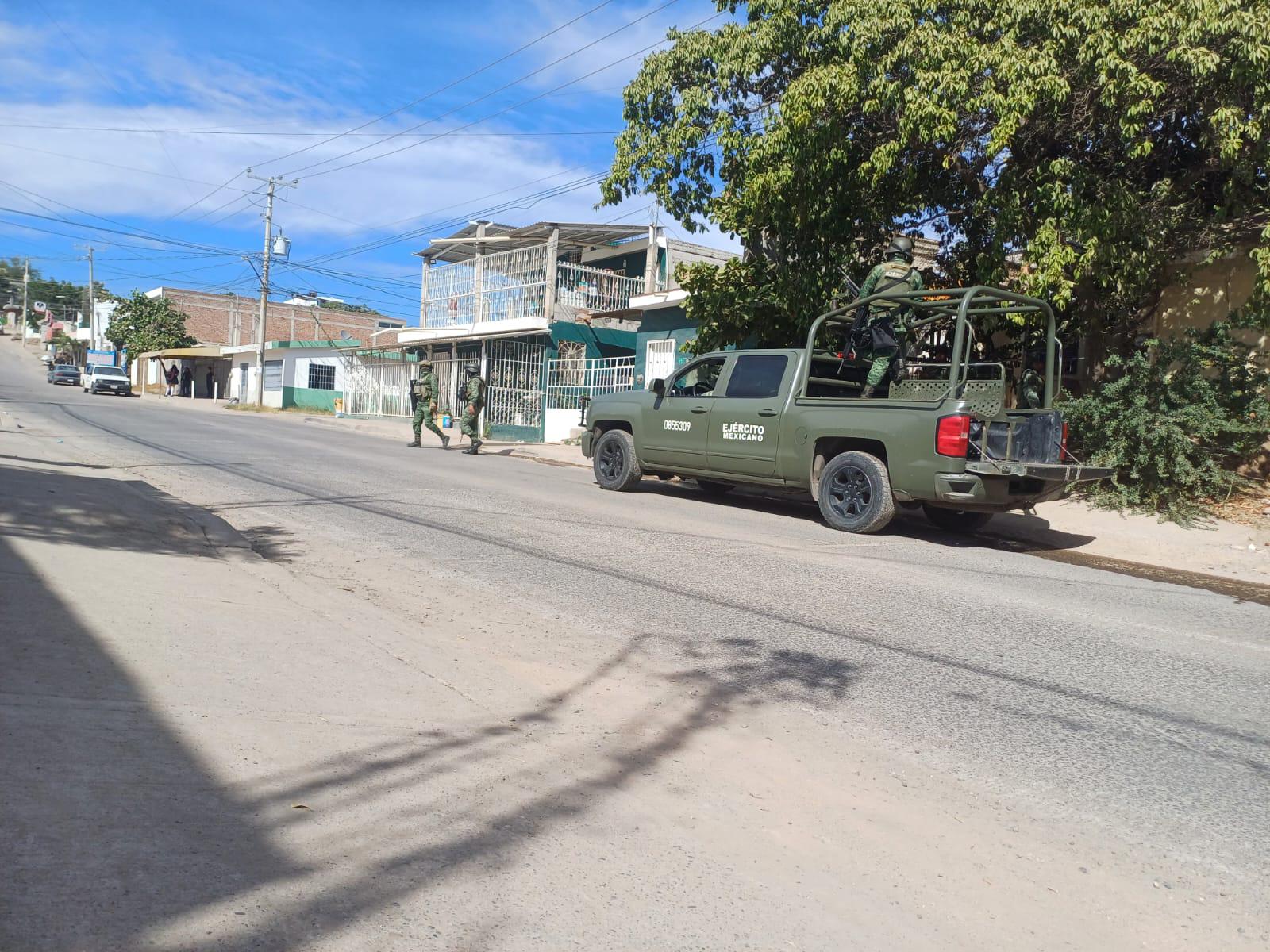 $!Libera Guardia Nacional y Ejército a tres personas cautivas con operativo en la López Mateos