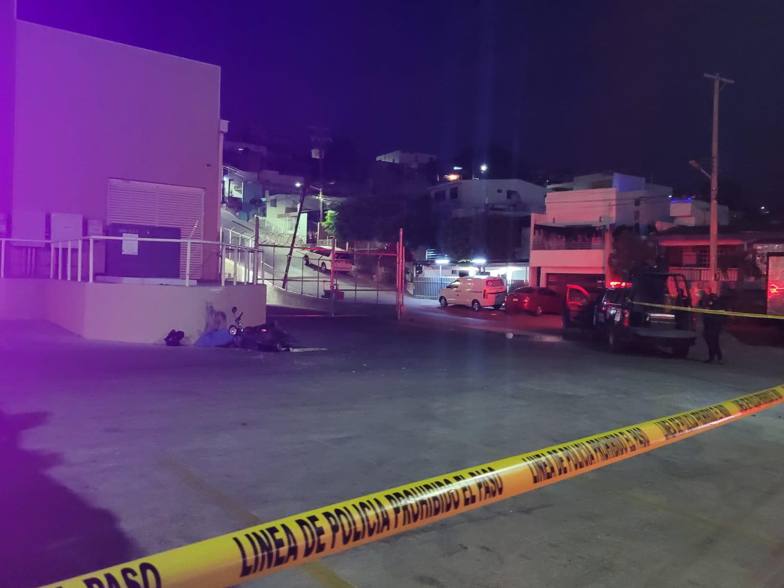 $!Tras persecución, asesinan a balazos a joven motociclista en Culiacán