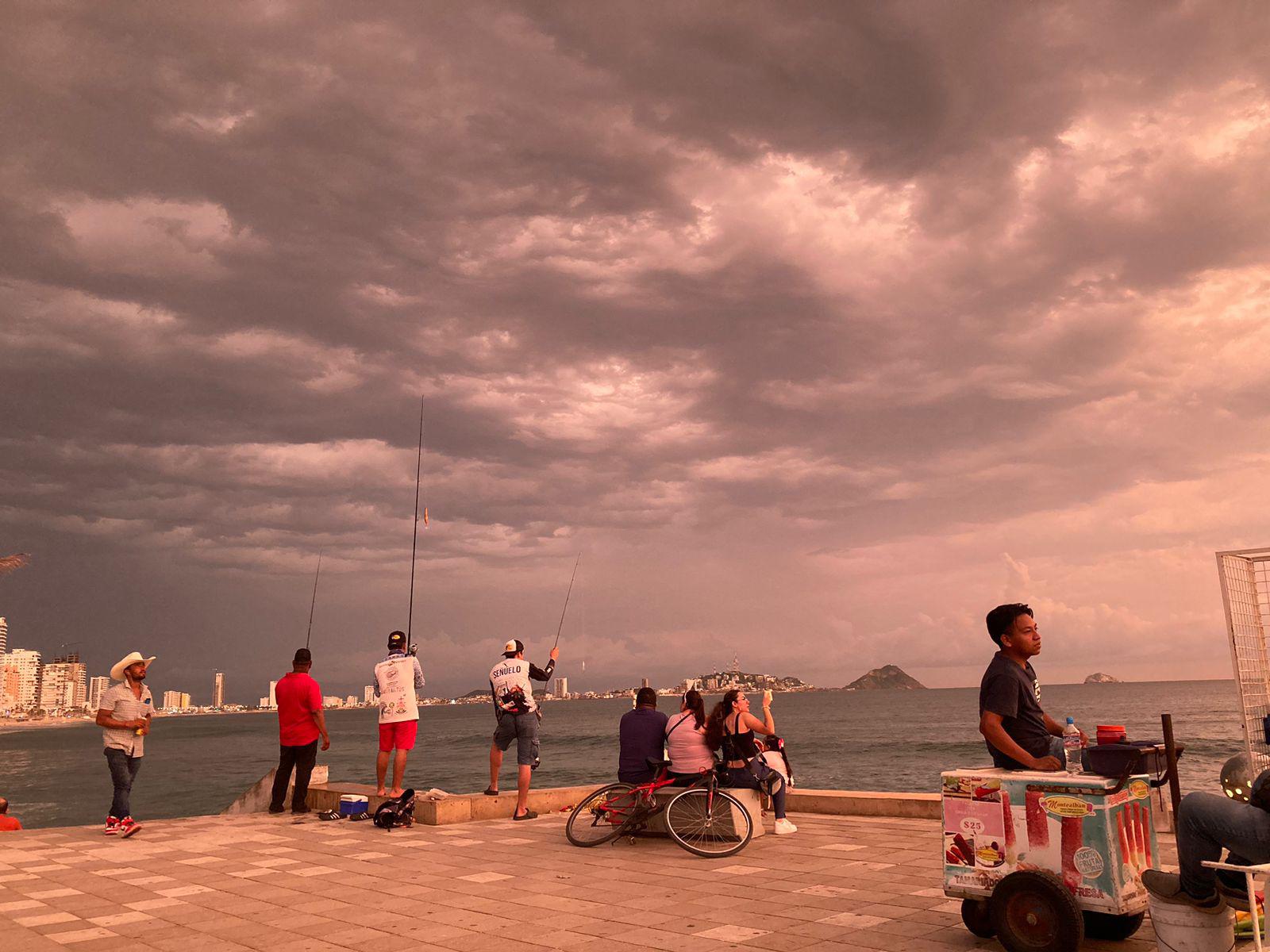 $!Por situación climática cierran puerto a la navegación a embarcaciones menores