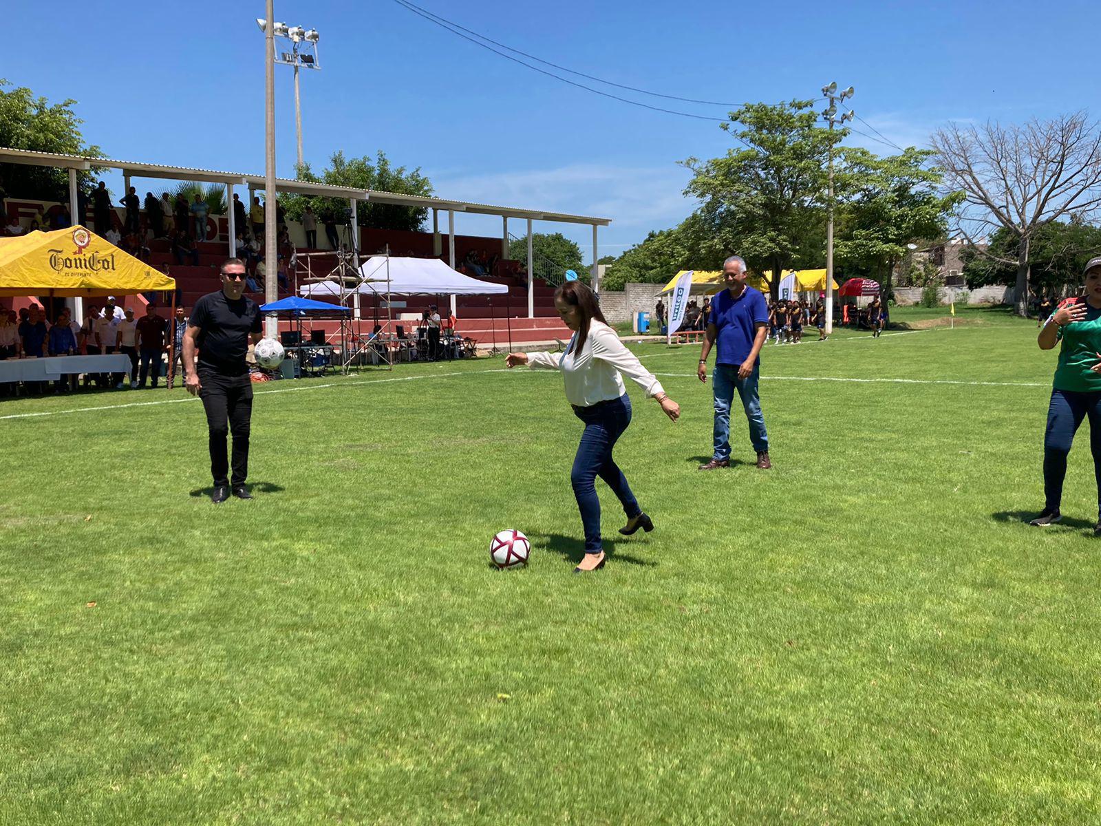 $!Inauguran en El Rosario Copa de Futbol Soccer Regional del Sur de Sinaloa