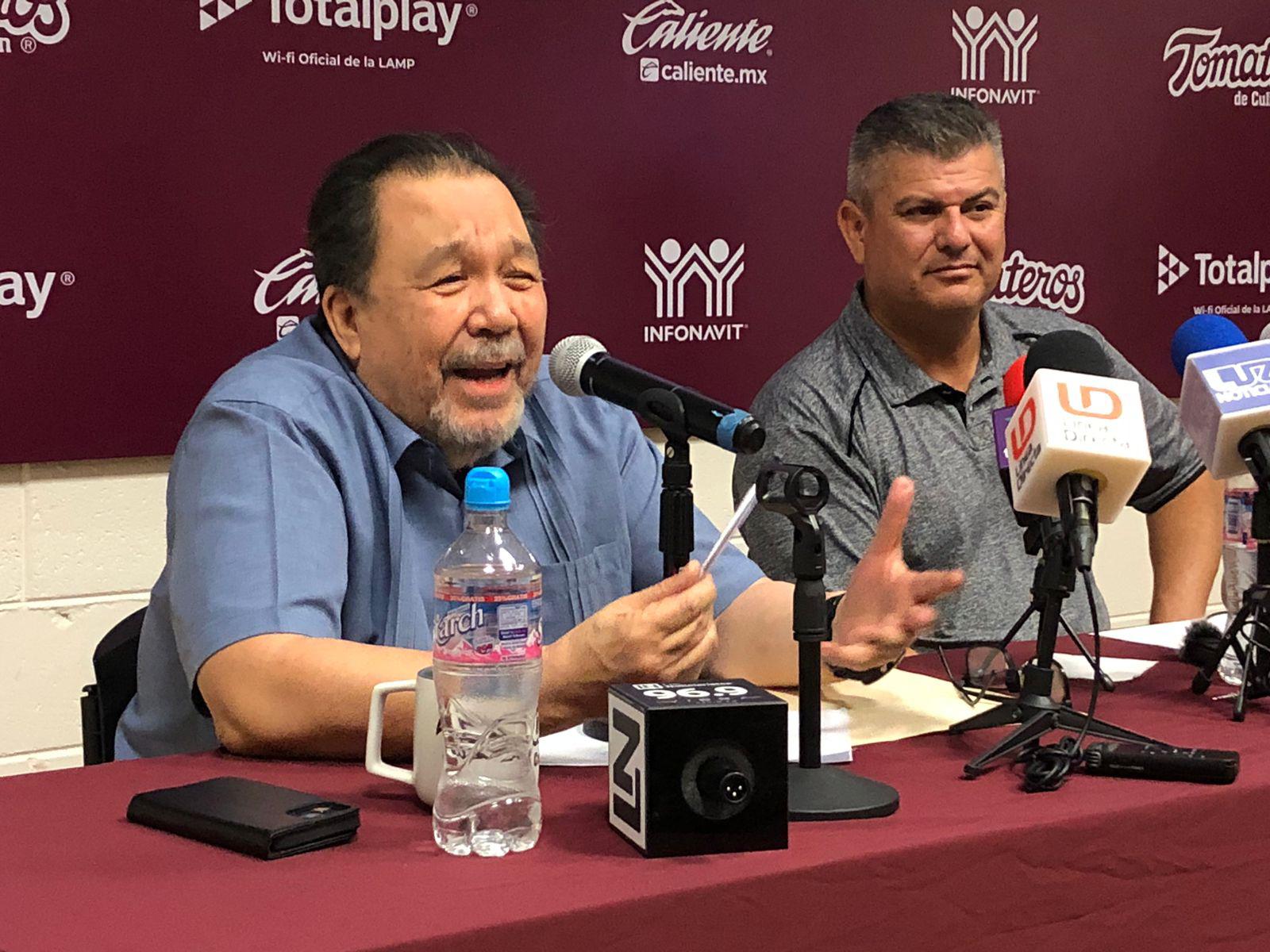 VIVE ALFREDO AMÉZAGA SU PRIMER DÍA COMO MÁNAGER DE TOMATEROS