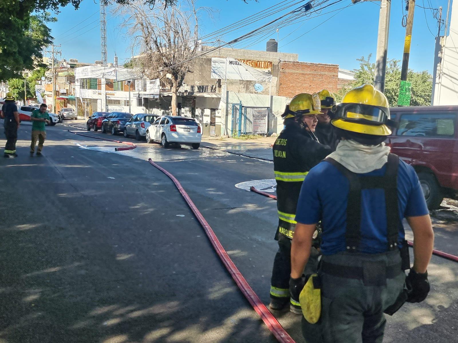 $!Desalojan a 30 personas tras fuga de gas en colonia de Culiacán