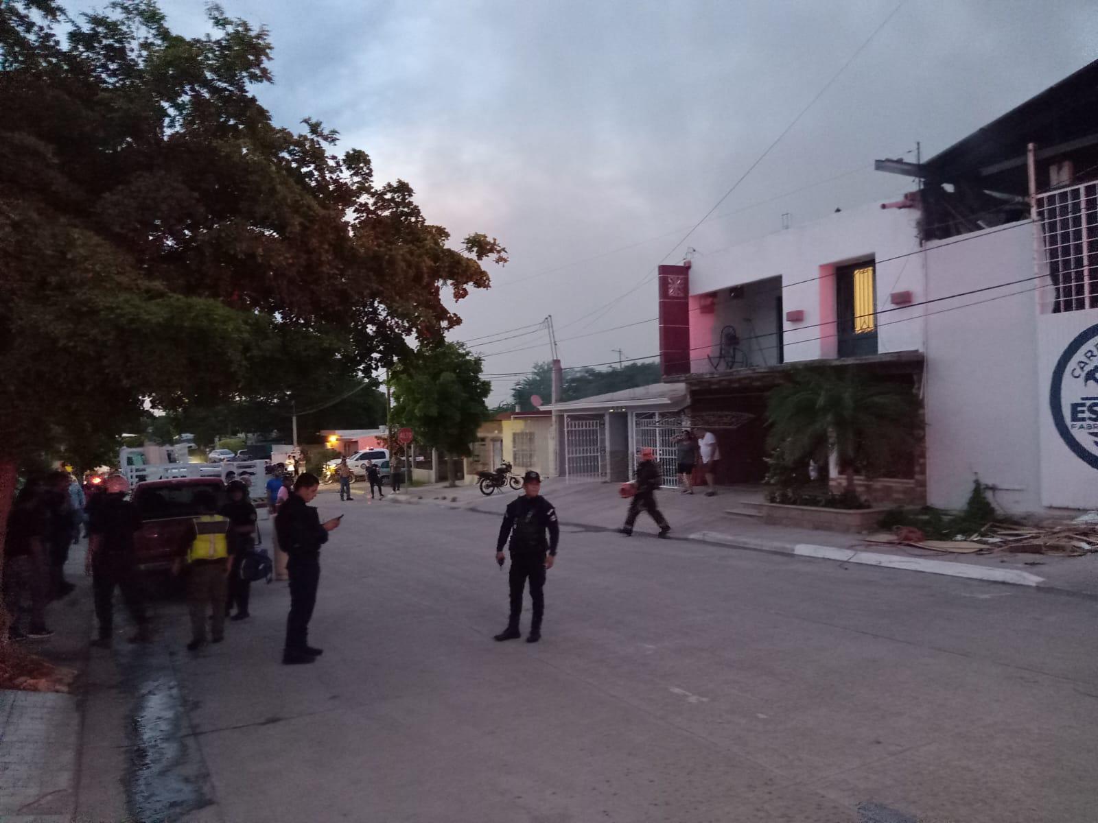 $!Se incendia taller de carpintería en Culiacán