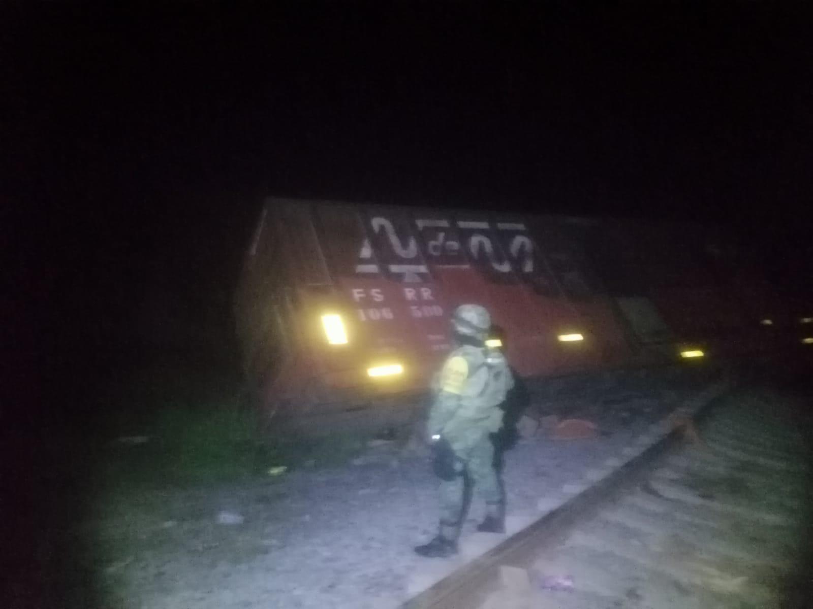 $!Resguarda el Ejército área donde descarriló tren en San Ignacio