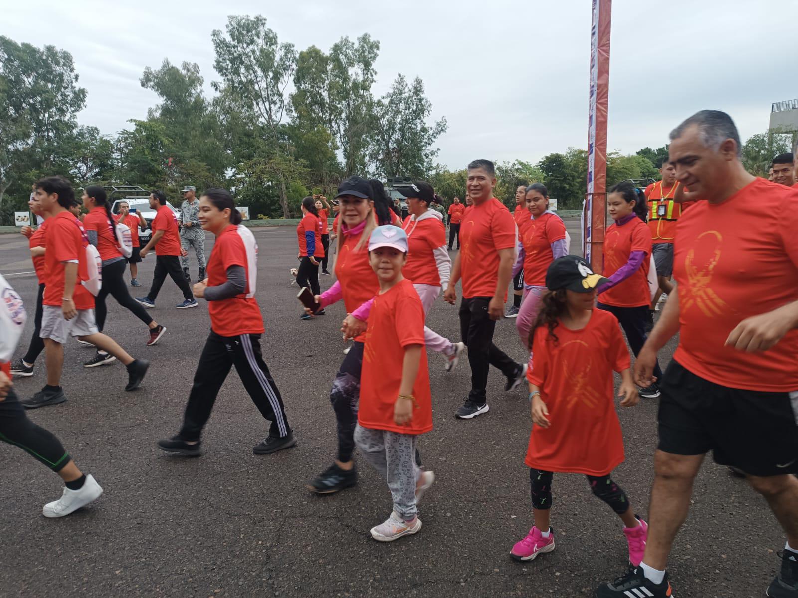 $!Celebran militares la segunda Carrera Deportiva contra la Violencia de Género