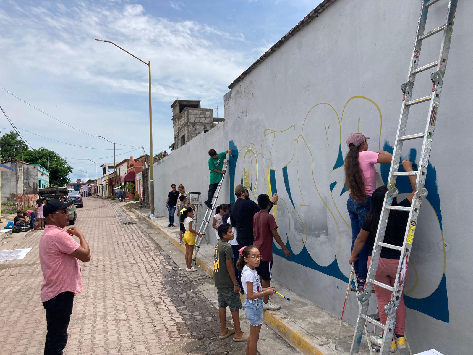 $!Arranca ‘Magia y Cultura’ en Rosario con la creación de un mural