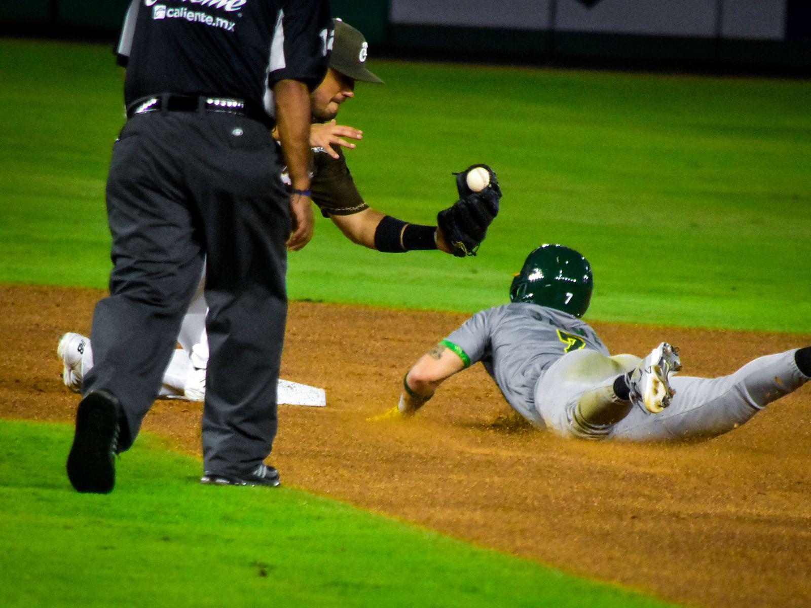 $!Cañeros de Los Mochis iguala la Serie Rosa en Culiacán