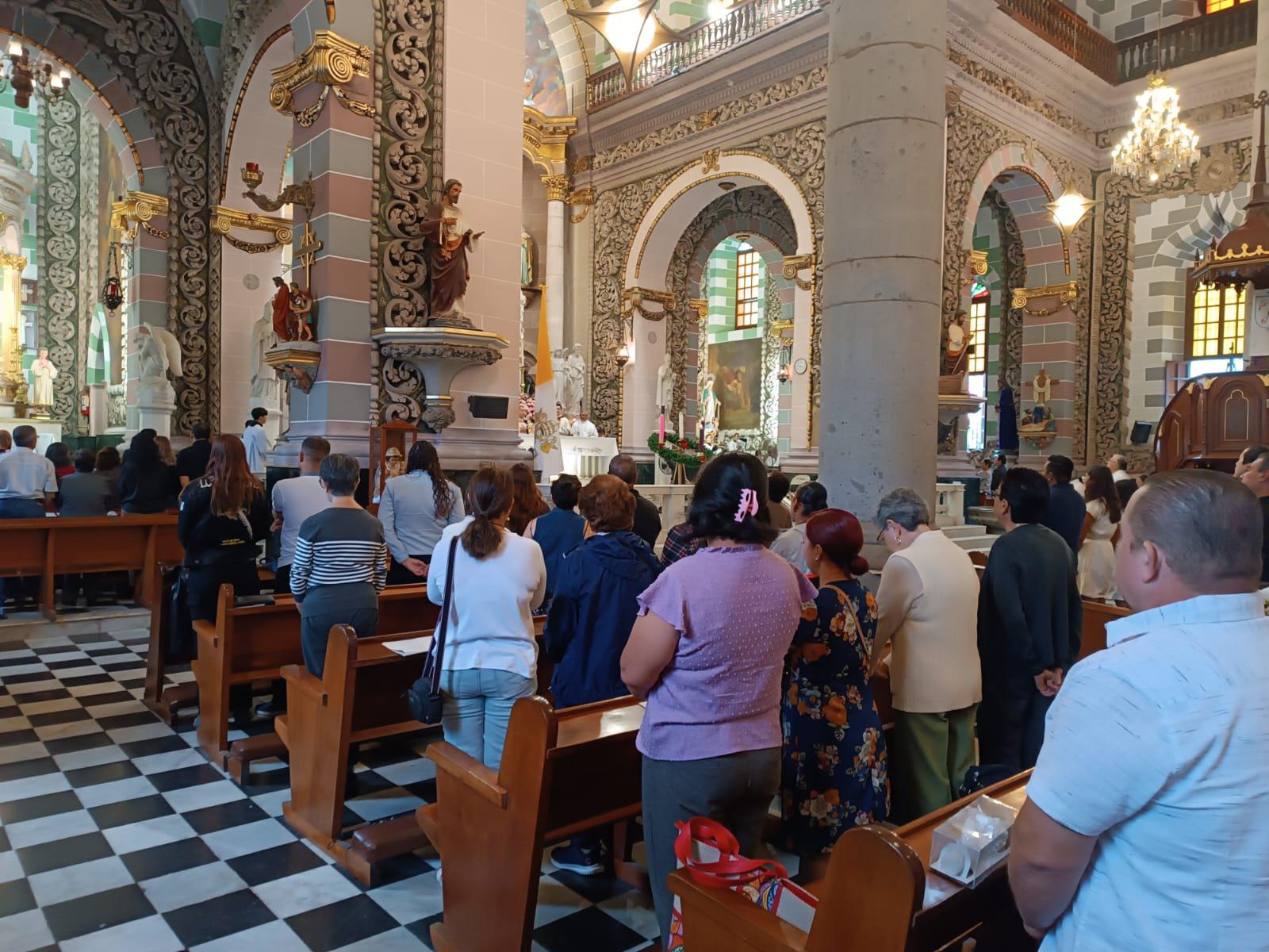 $!Celebran a la Virgen de la Inmaculada Concepción con mañanitas y Santa Misa dominical