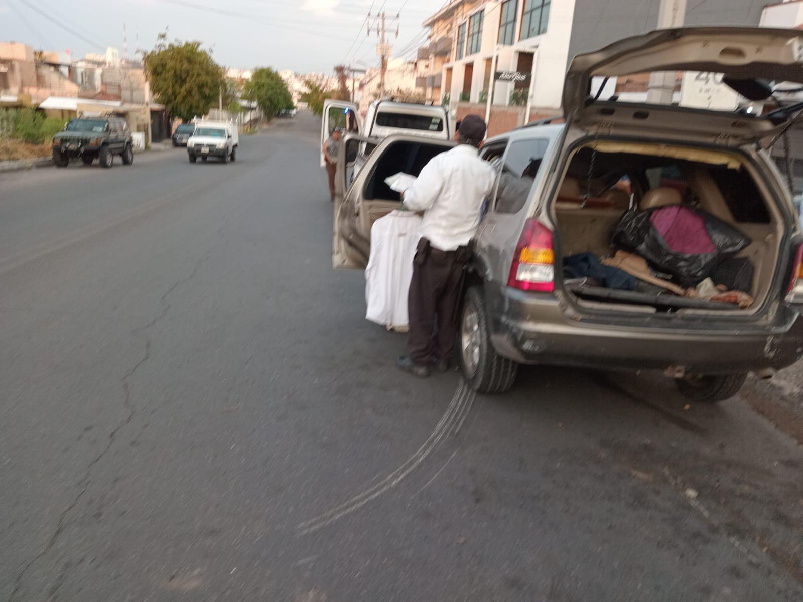 $!Choque con volcadura deja lesionado a un adulto mayor en Culiacán