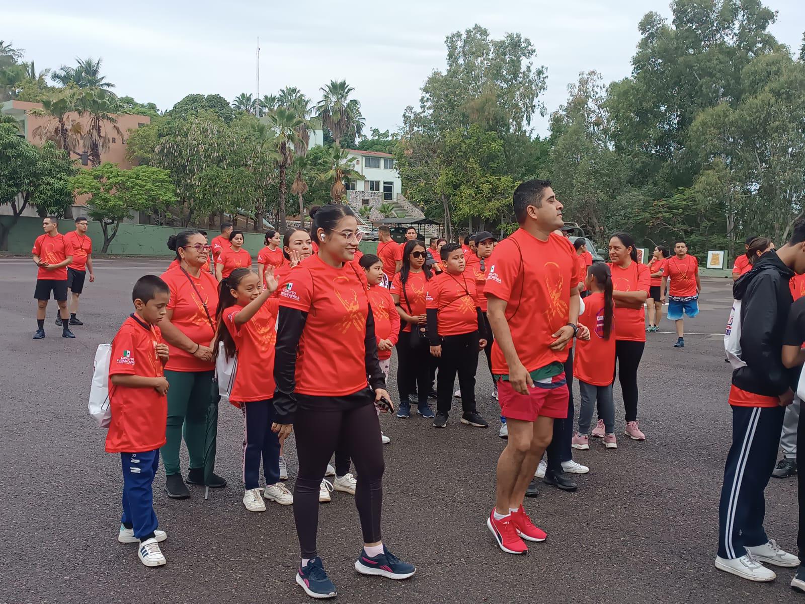 $!Celebran militares la segunda Carrera Deportiva contra la Violencia de Género