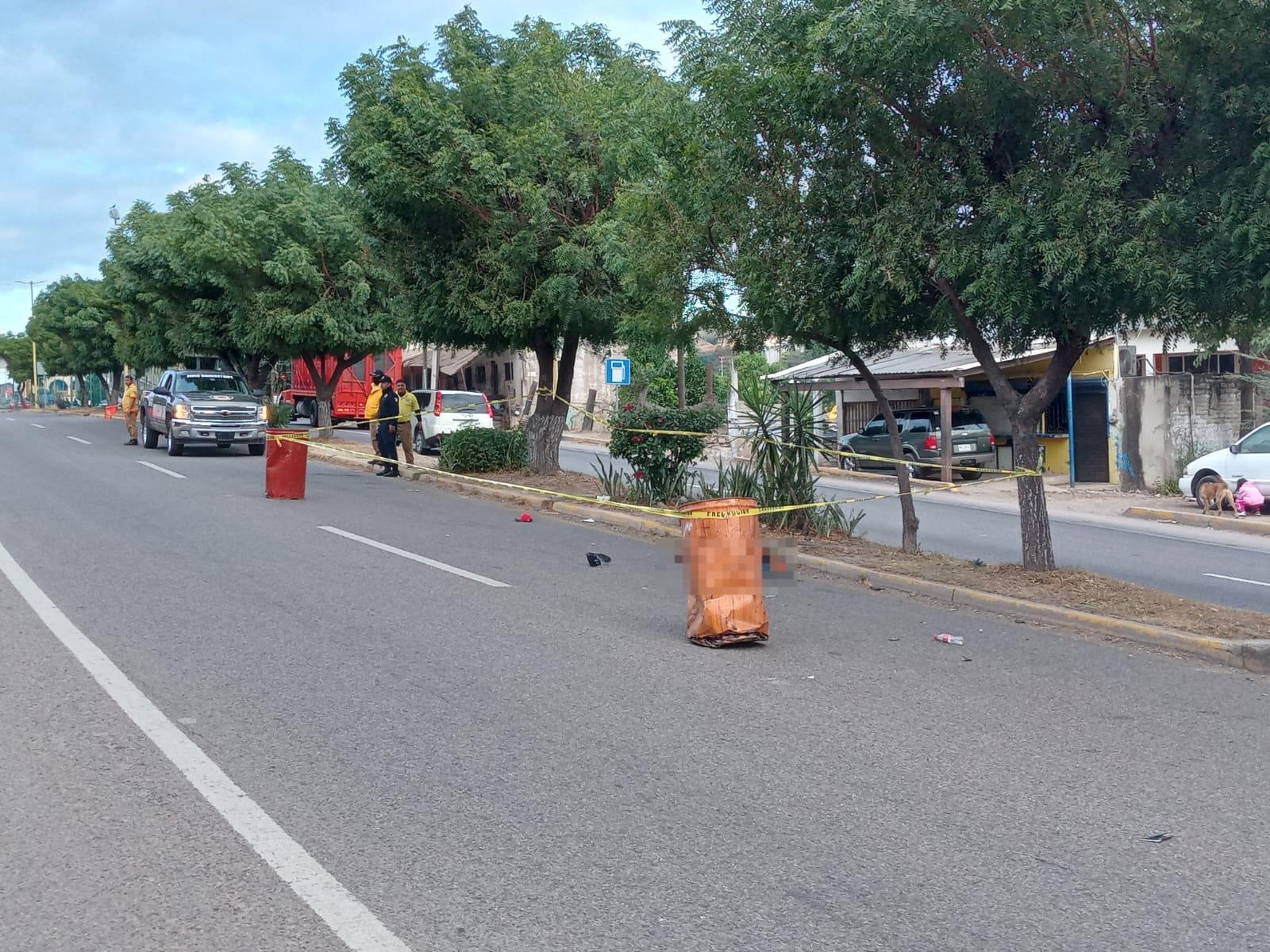 $!Motociclista muere tras ser embestido por vehículo en Rosario