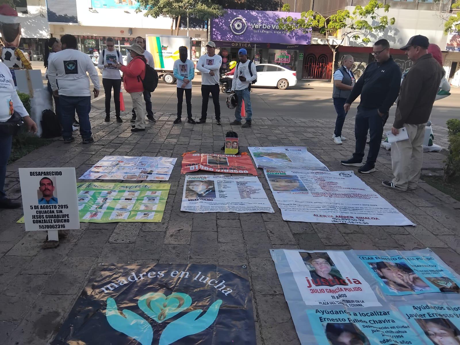 $!Madres claman por sus desaparecidos en sedes de gobiernos local y estatal