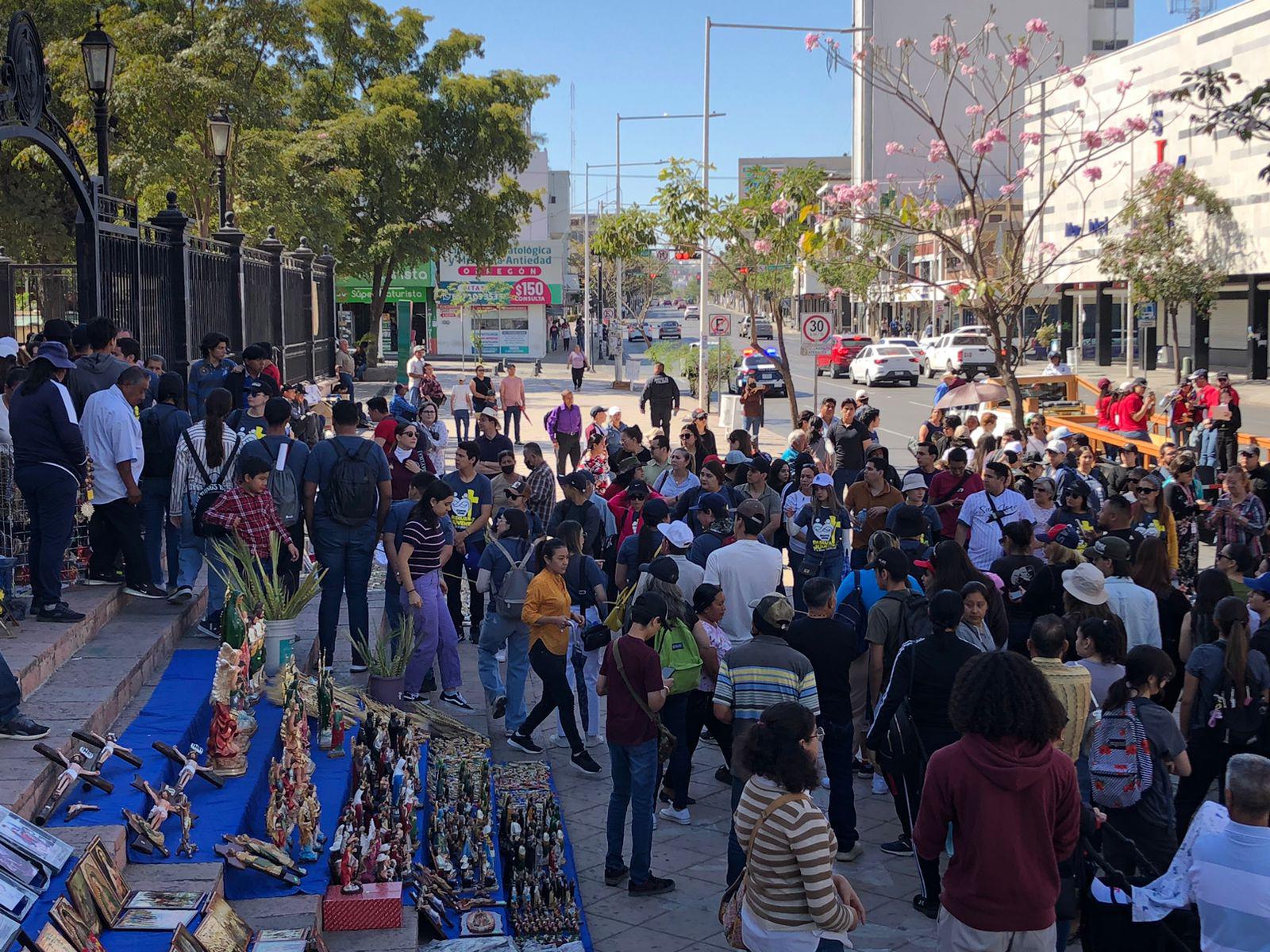 $!Reviven la Pasión, Muerte y Resurrección de Cristo en la Catedral de Culiacán