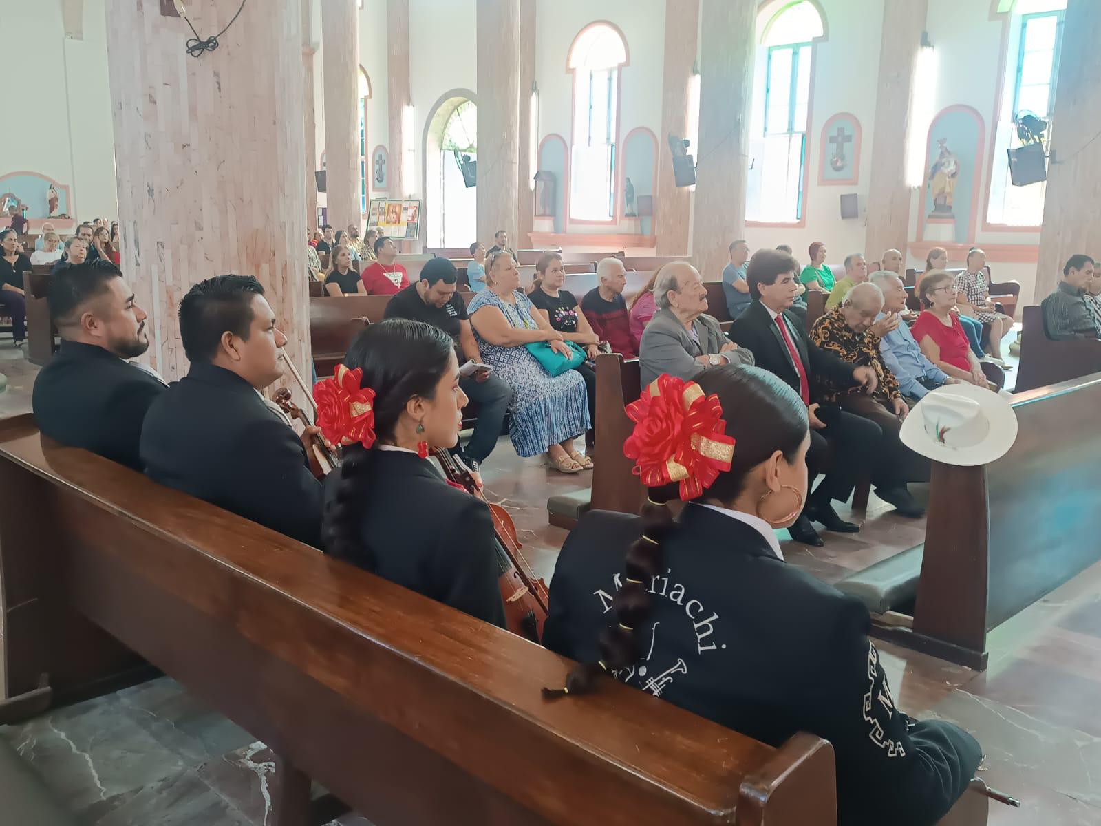 $!Celebran la gracia de Santa Cecilia en el templo de Cristo Rey