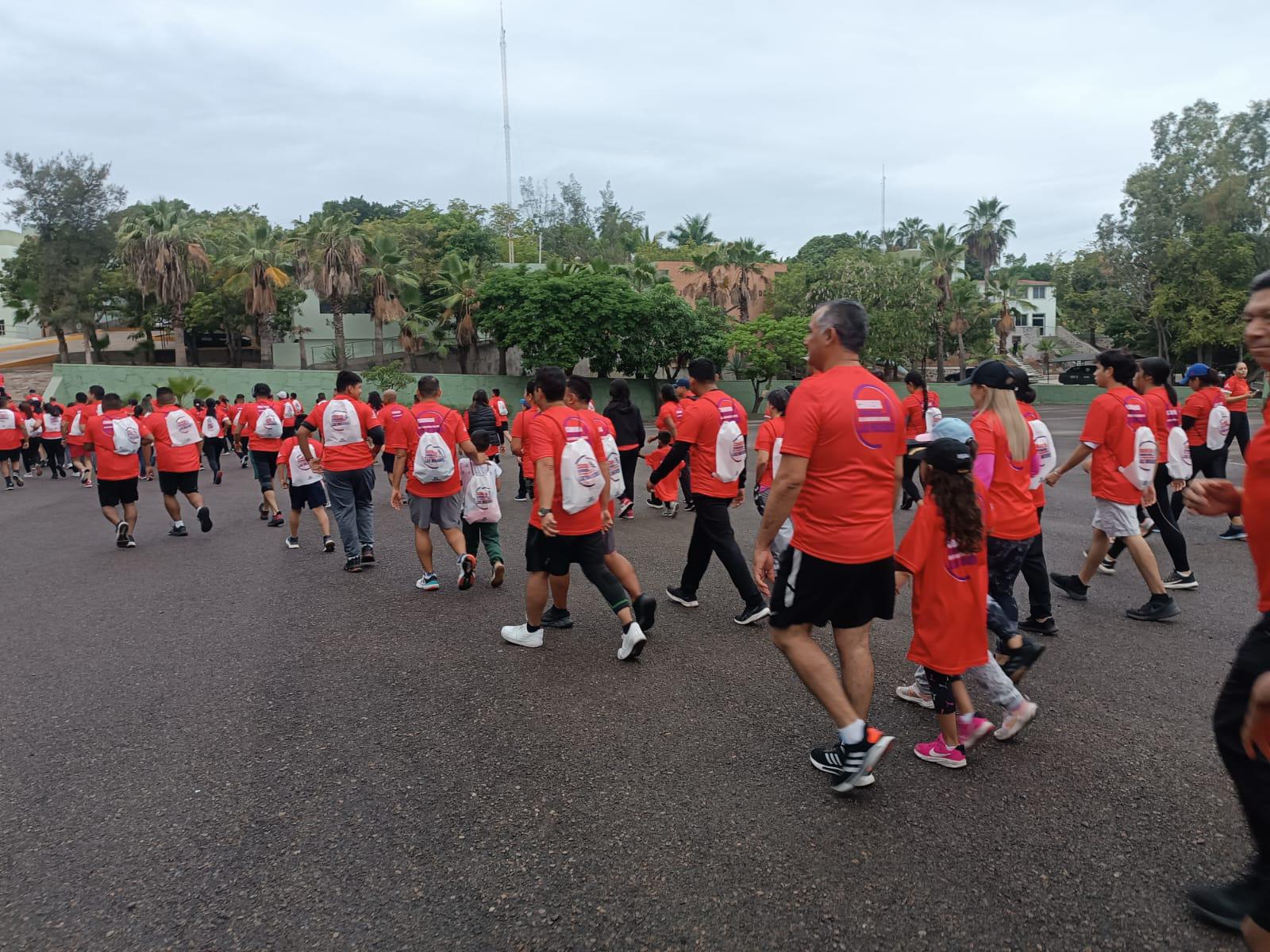 $!Celebran militares la segunda Carrera Deportiva contra la Violencia de Género