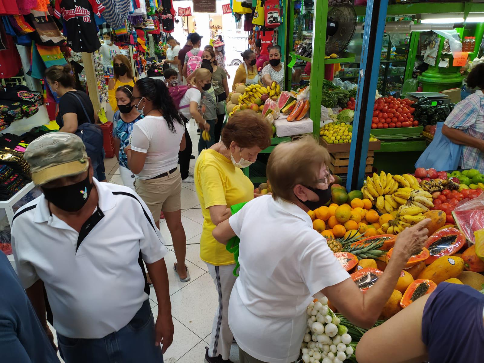 $!Todos con cubrebocas y sin sobrecupo, así operarán camiones urbanos en Mazatlán