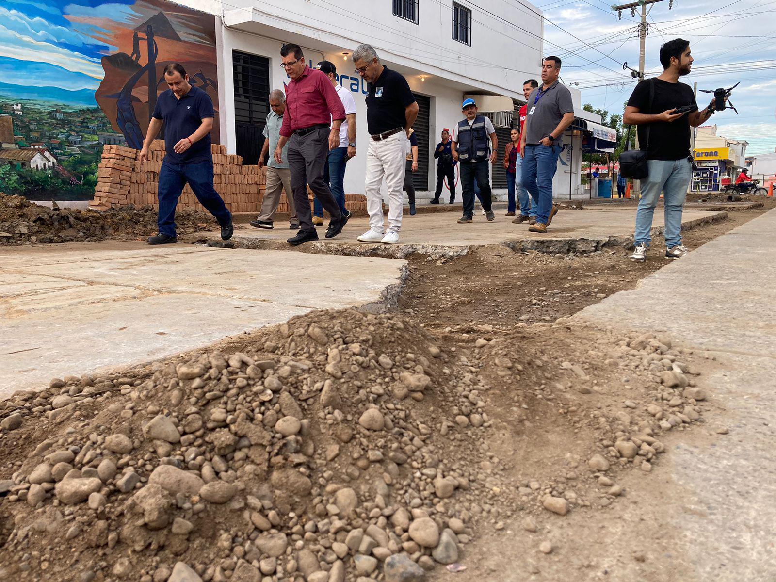 $!Reposición del drenaje en Avenida Jacarandas en Villa Verde está listo: Alcalde