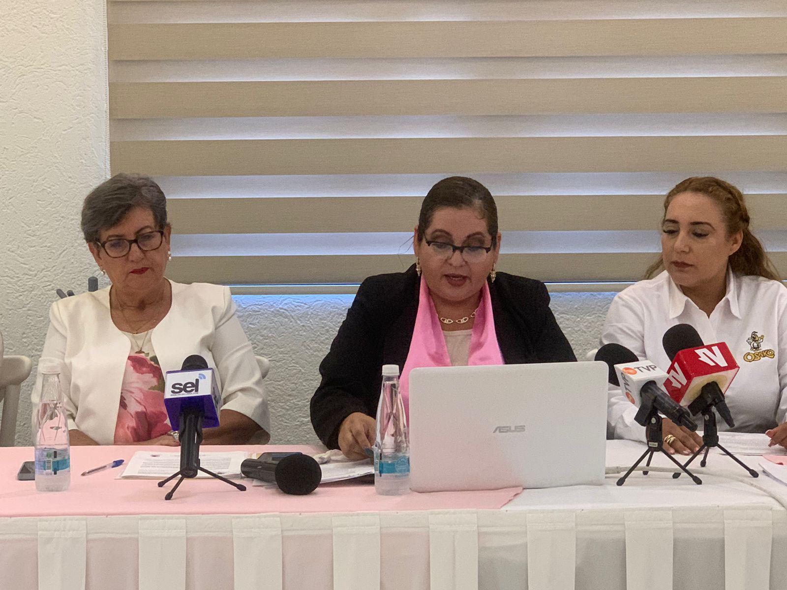 $!María del Rosario Vázquez Rivera, Melania García Gómez y Miriam Rentería Tirado.