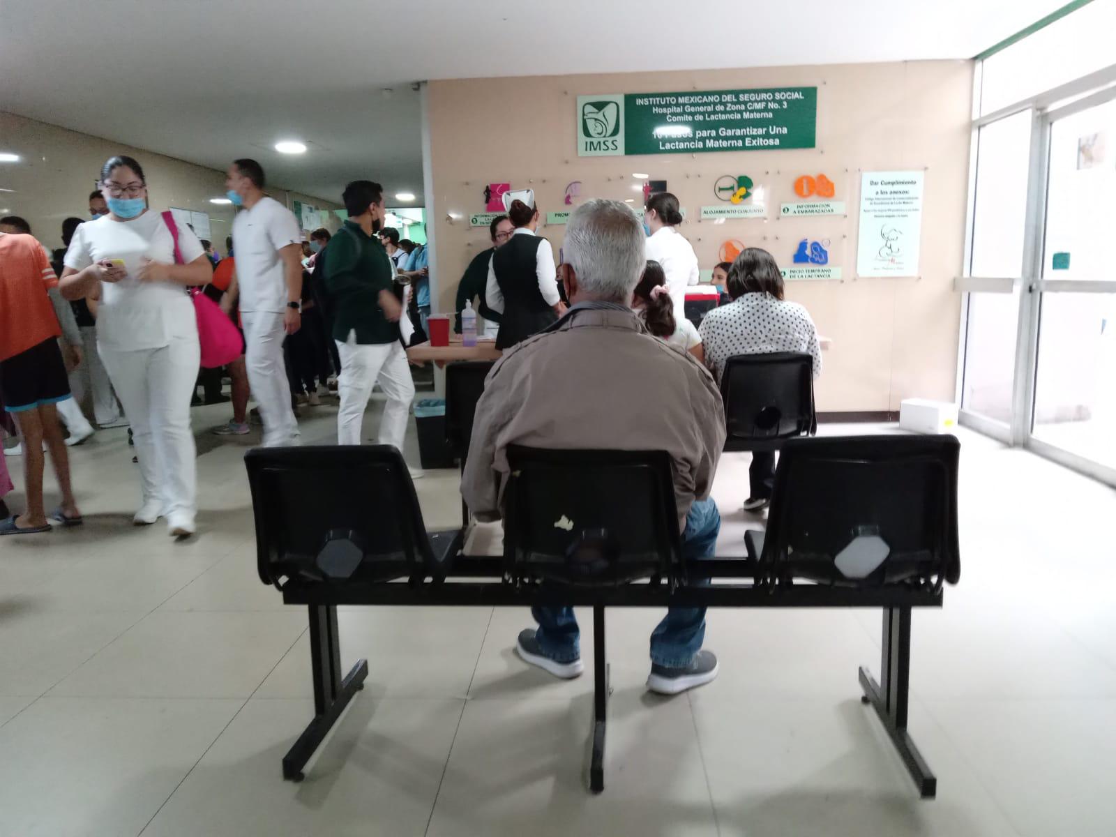 $!Módulo de vacunación en el IMSS de Mazatlán.