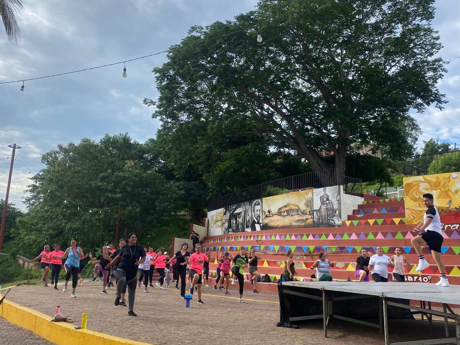 $!Con máster class de zumba inician festejos por aniversario de fundación de El Rosario