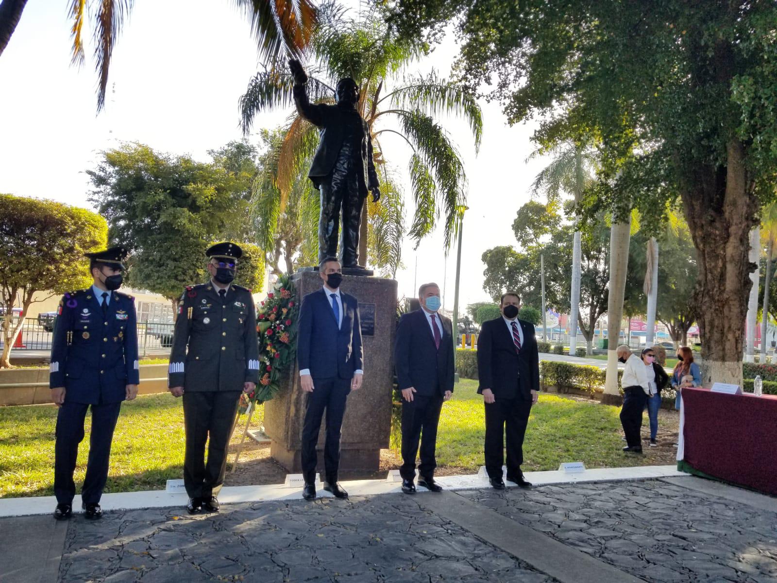 $!Conmemoran en Culiacán el 216 aniversario del natalicio de Benito Juárez