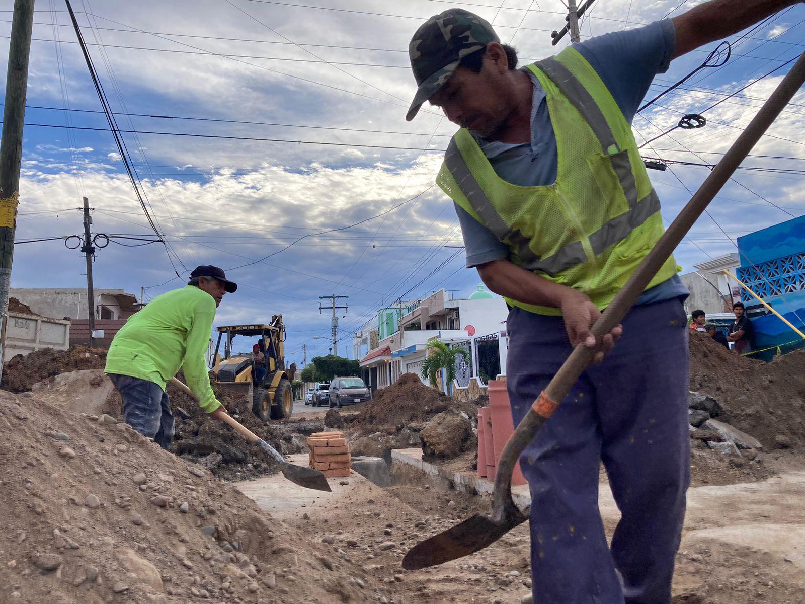 $!Reposición del drenaje en Avenida Jacarandas en Villa Verde está listo: Alcalde