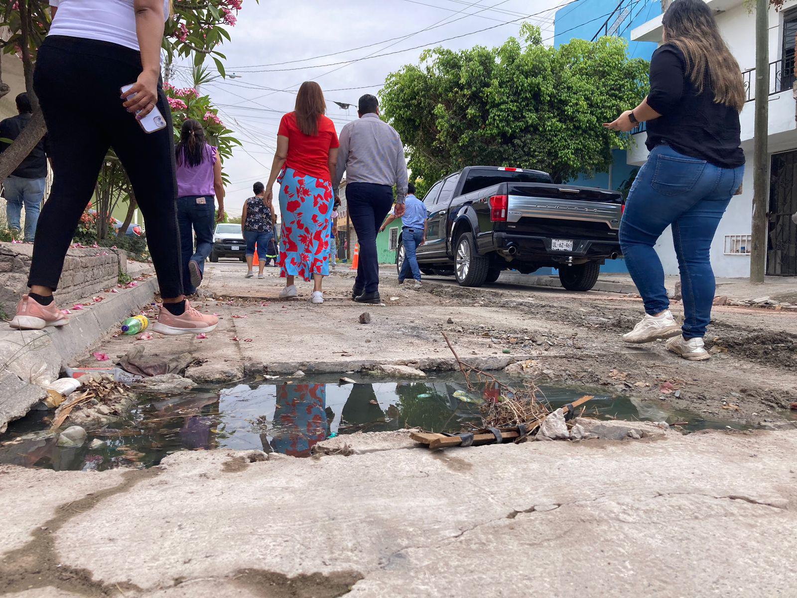 $!Por tema de salud, repondrán tubería en calle 5 de febrero en la Colonia Esperanza