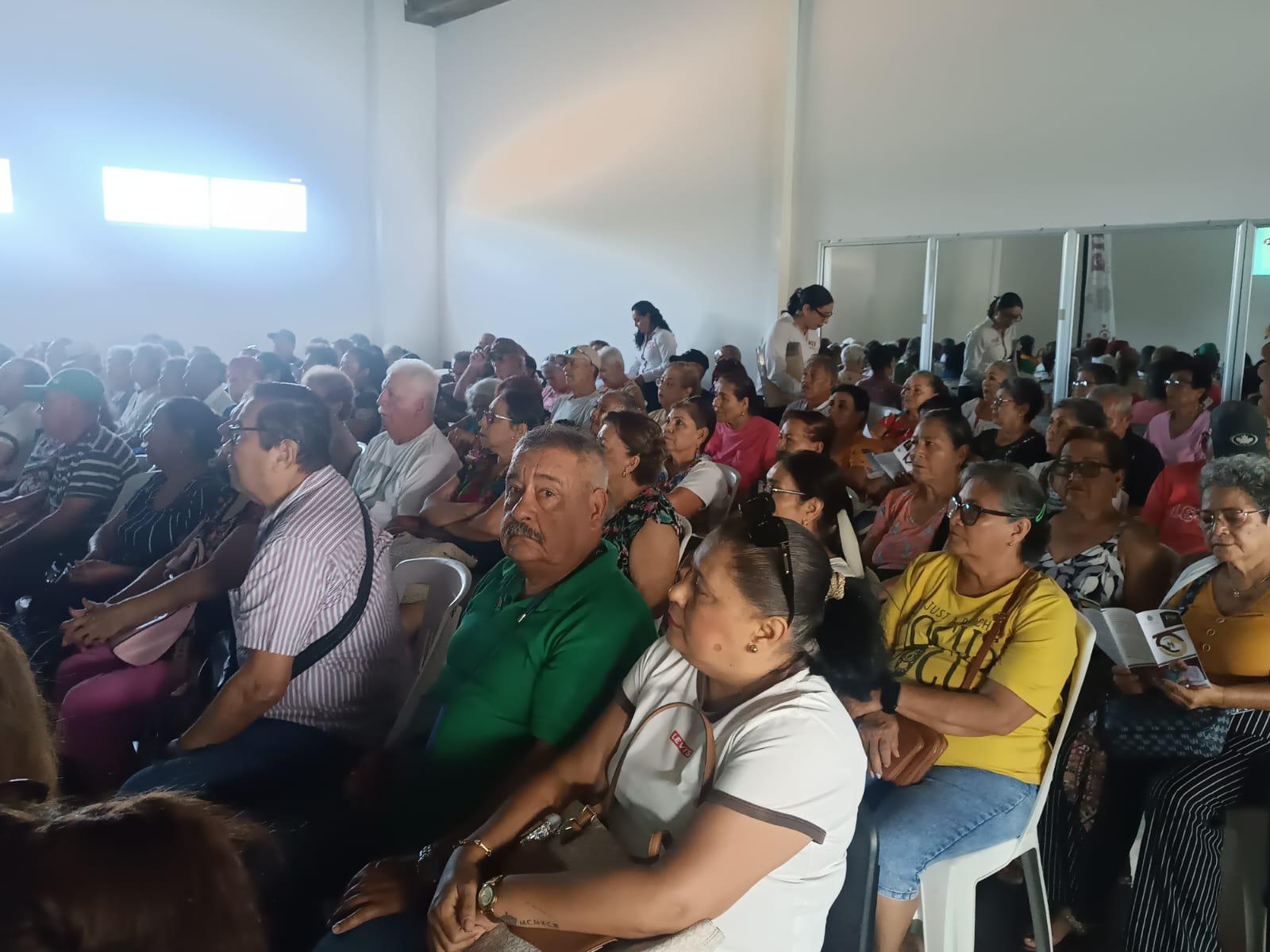 $!DIF Mazatlán mantiene actividades para celebrar a adultos mayores