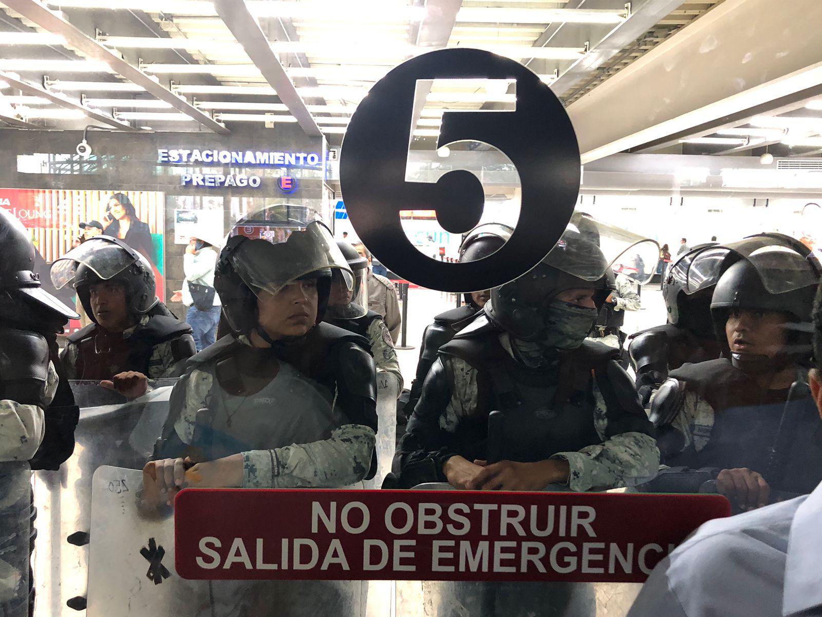 $!Por bloqueo en el Aeropuerto de Culiacán, piden no acudir a las instalaciones