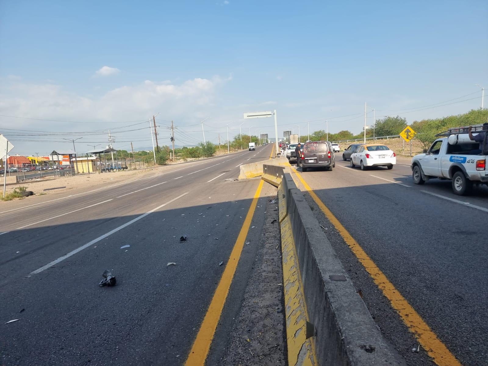 $!Choque en La Costerita, en Culiacán, deja daños materiales