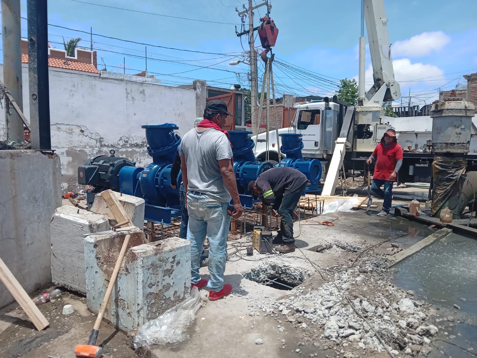 $!Falla bomba de Cárcamo 4 Norte en Mazatlán; la sustituyen por equipo nuevo