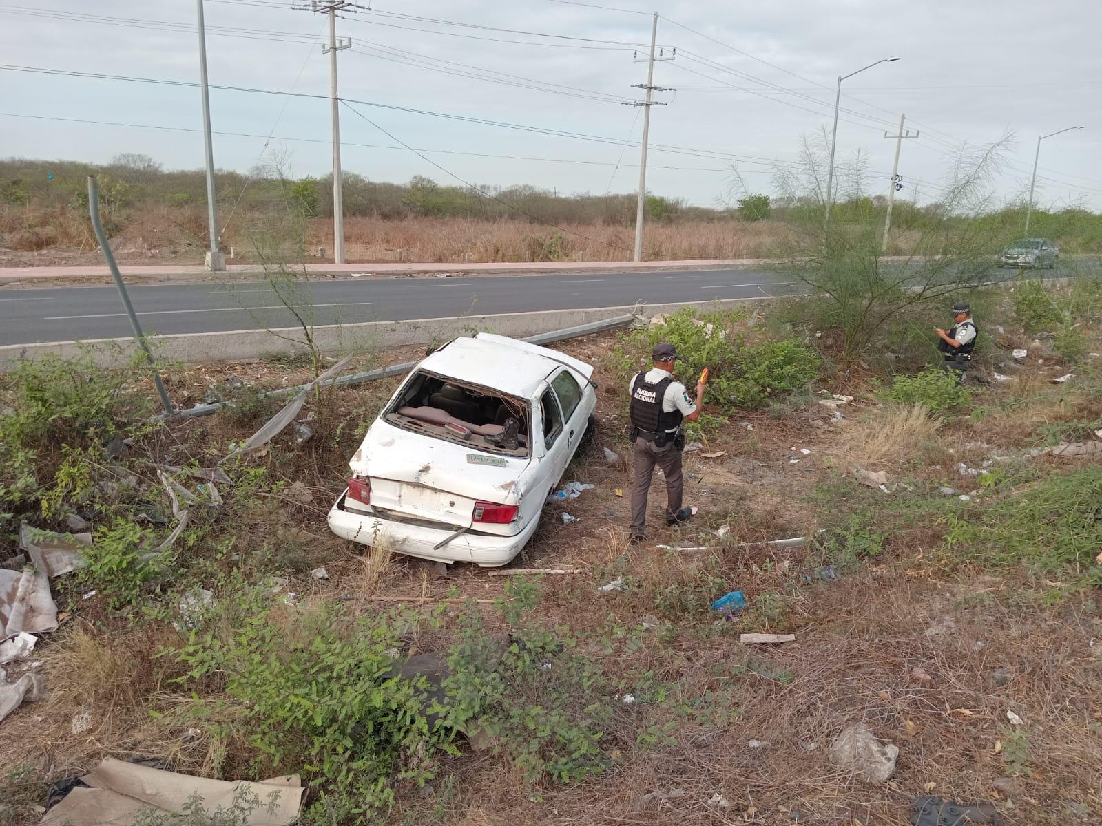 $!Conductor resulta lesionado en La Costerita, en Culiacán