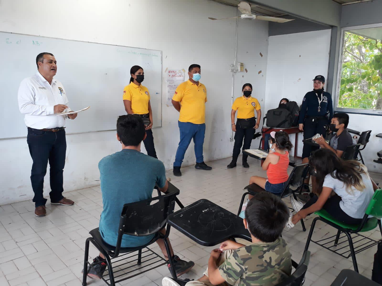 $!Refuerzan los temas preventivos en Escuinapa; realizan taller en el Centro de Integración Juvenil