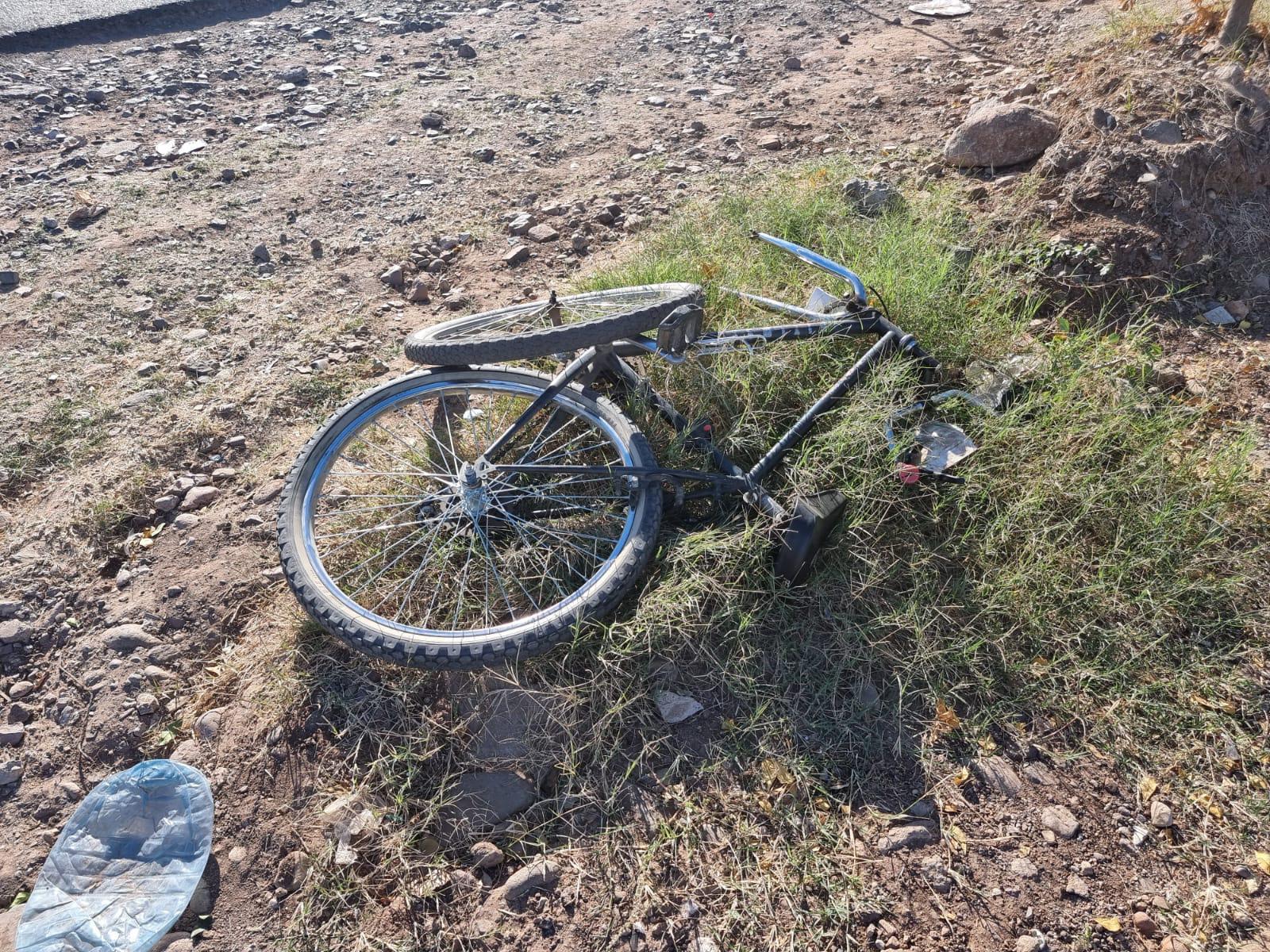 $!Fallece ciclista tras ser atropellado por camioneta en Culiacán