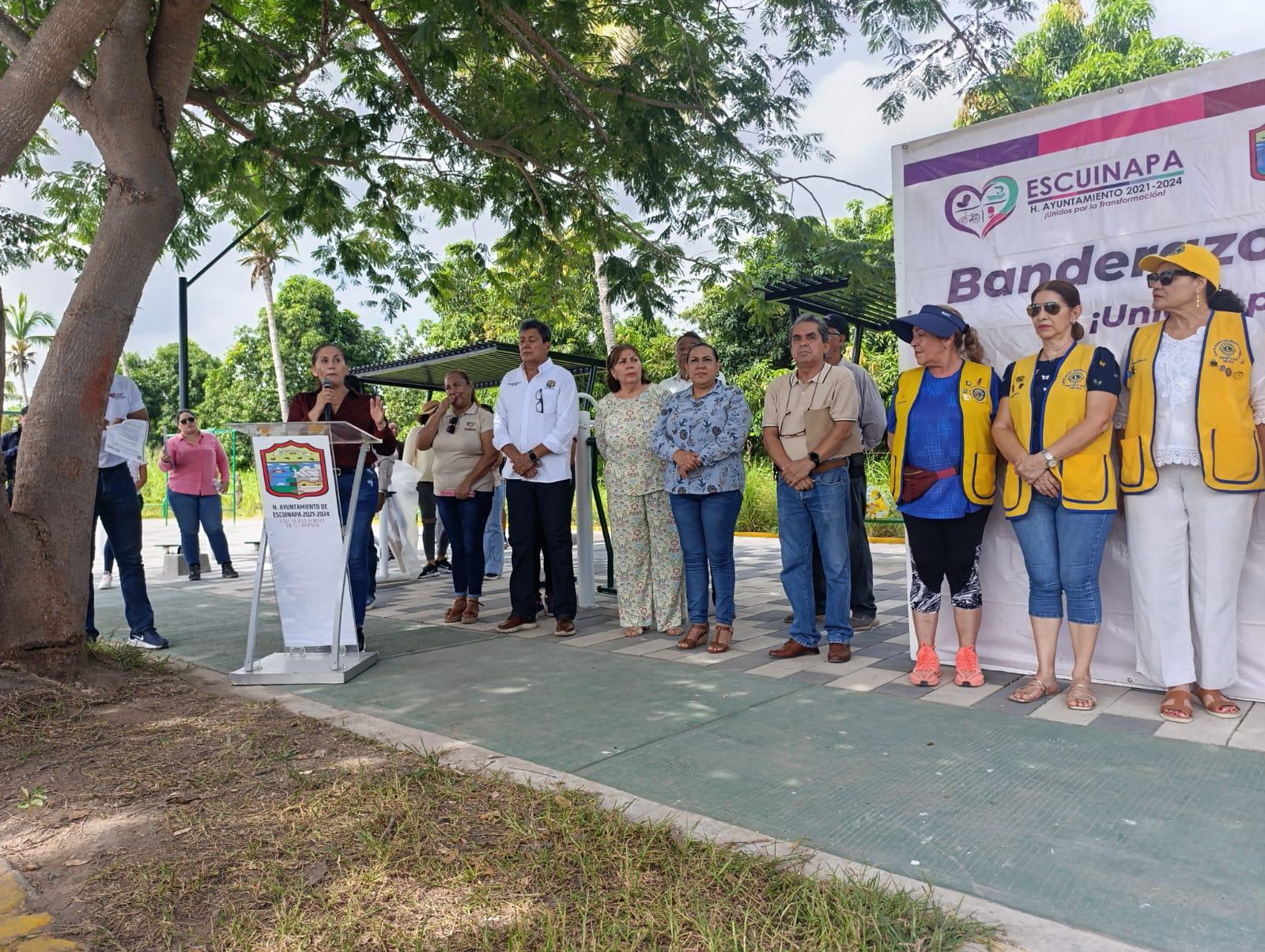 $!Dan banderazo a ampliación de parque lineal en Escuinapa