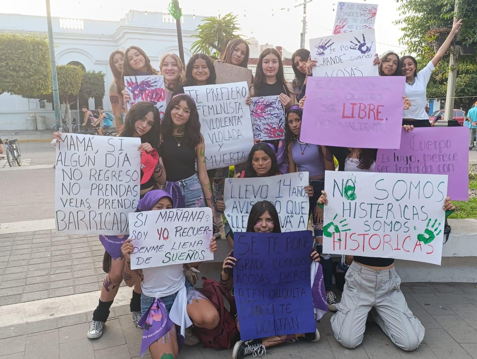 $!En Escuinapa, recuerdan a las víctimas de feminicidio durante el 8M