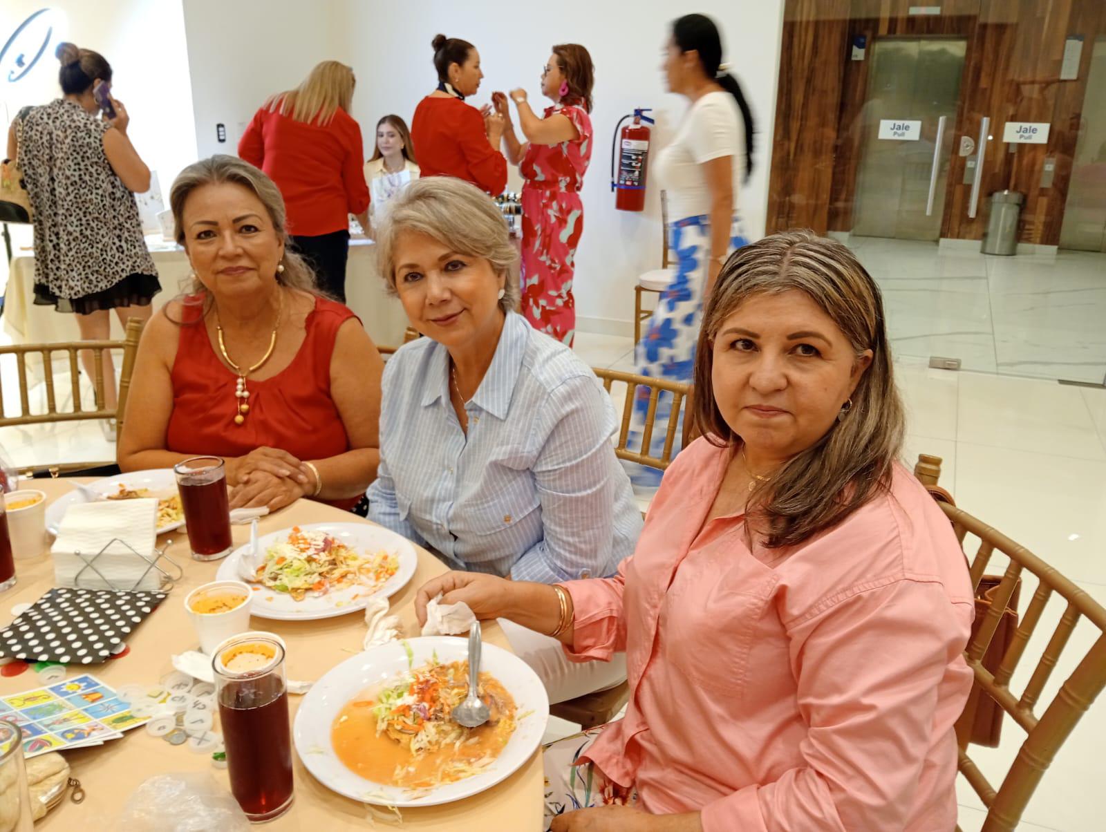 $!Patricia Hernández, Rosy de Arámburo y Verónica de Manjarrez.