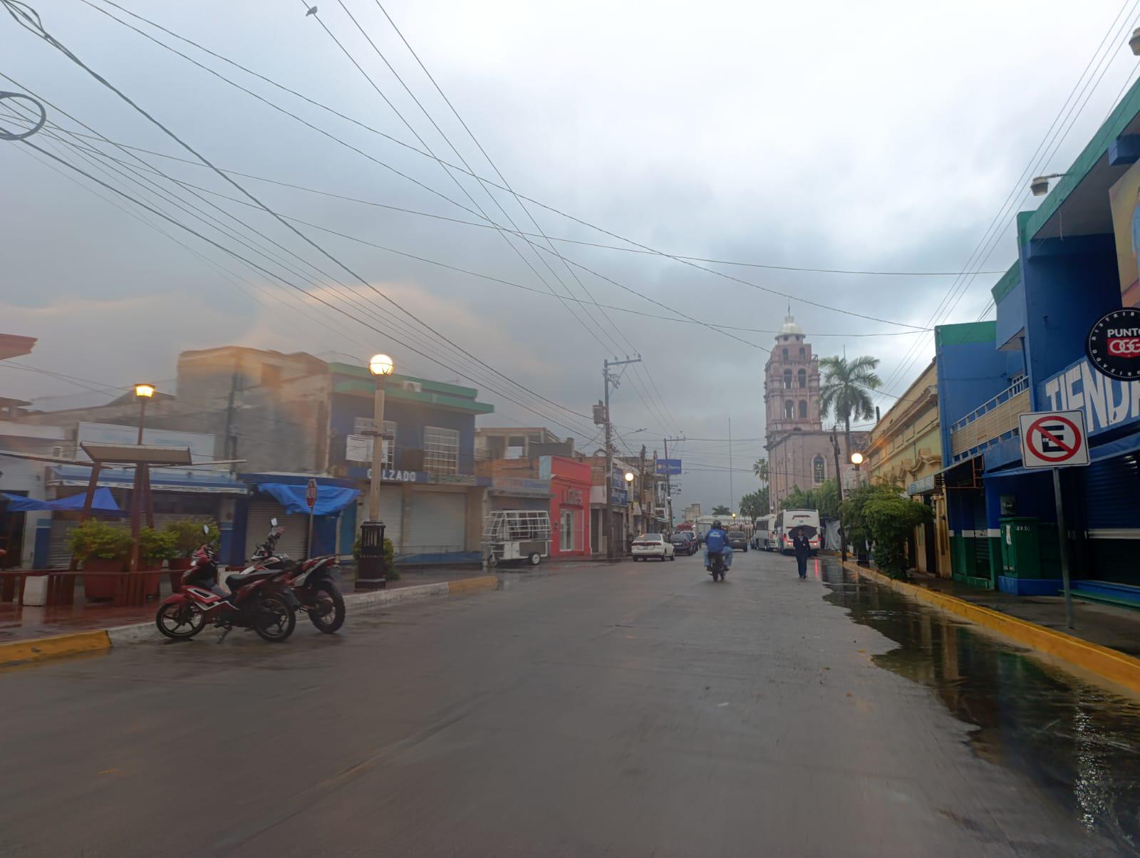 $!Lluvias de moderadas a fuertes se registran en Escuinapa