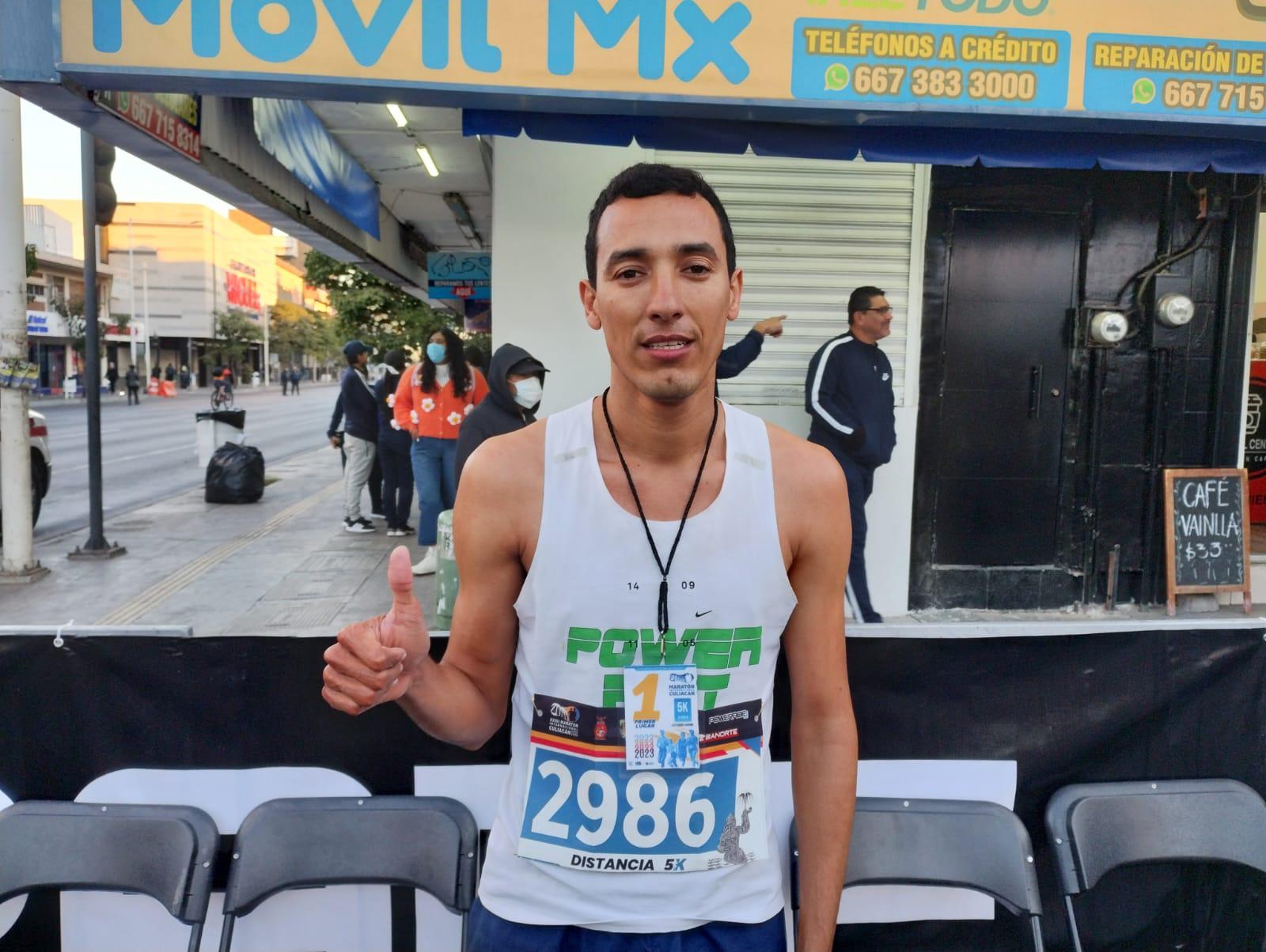 $!Sinaloenses Leyva y Ayala ganan los 5K del Maratón Internacional de Culiacán