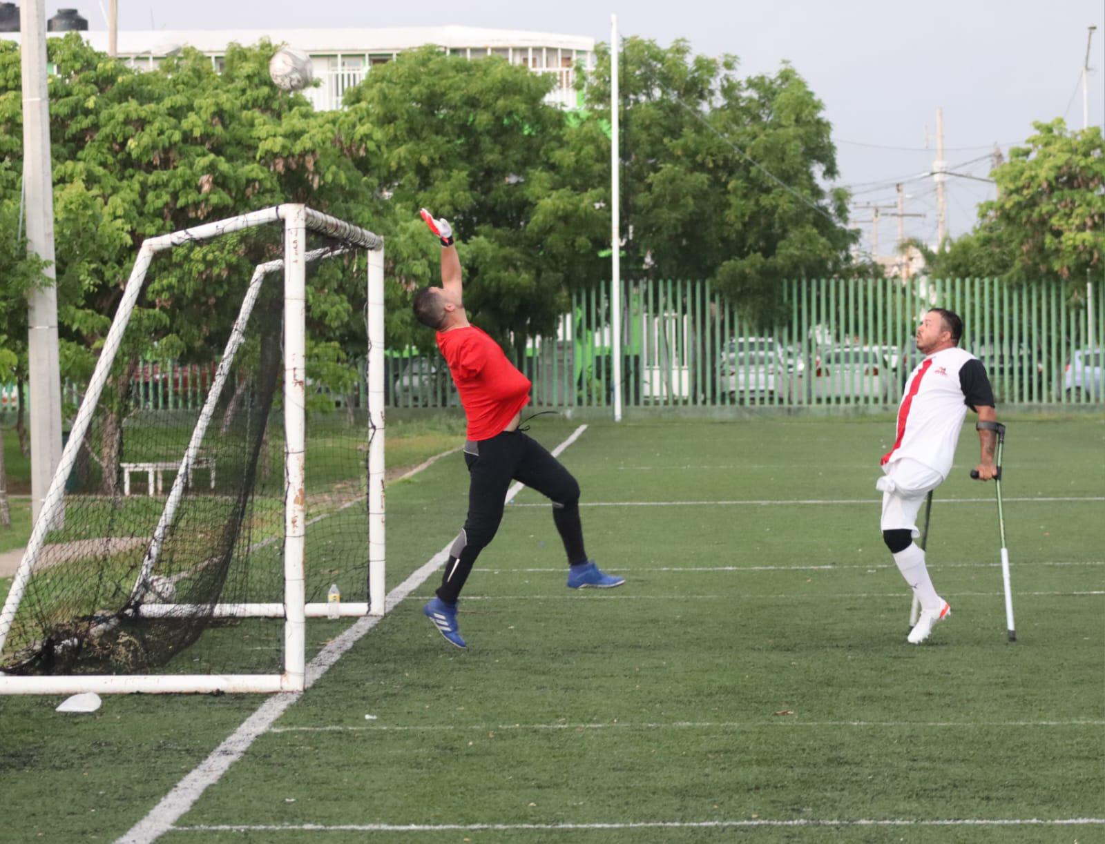 $!Golea Zorros de Sinaloa en su regreso a la Liga de Futbol para Amputados