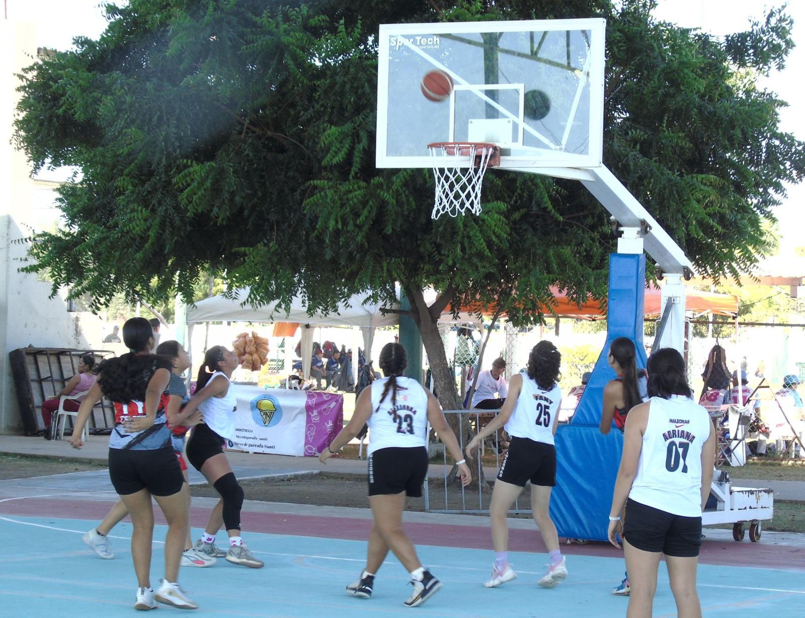 $!Amazonas-CDMX arrolla a Academia ALM, en la Copa Basketball Mazatlán