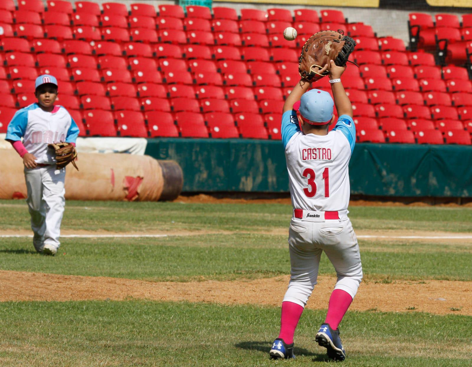 $!Panteras desgarran a Medias Rotas en el Mazatlán Baseball Tournament