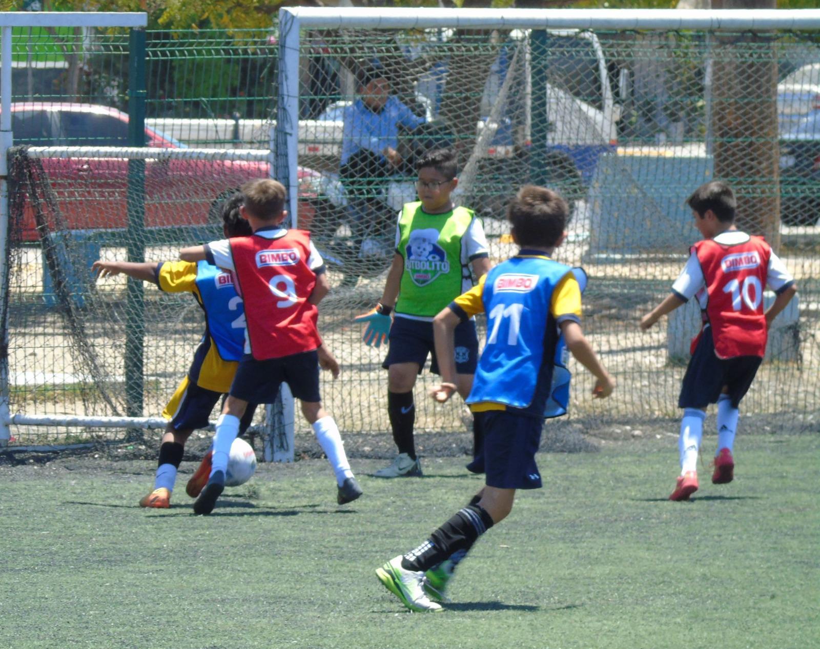 $!Surgen semifinalistas en el Futbolito Bimbo Mazatlán